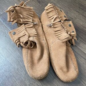 Fringed Tan Moccasins